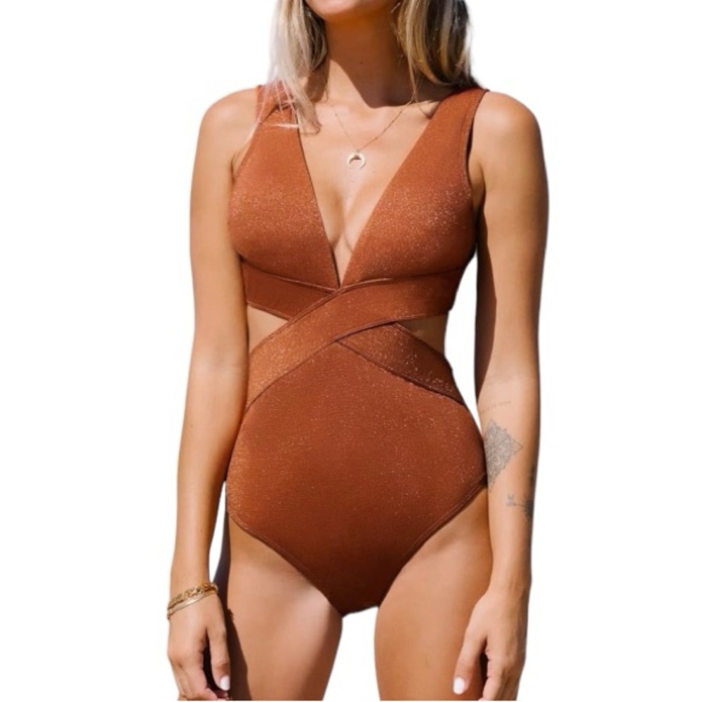 NWT CUPSHE One Piece Swimsuit for Women Bathing Suit V Neck Cutout Shiny Texture